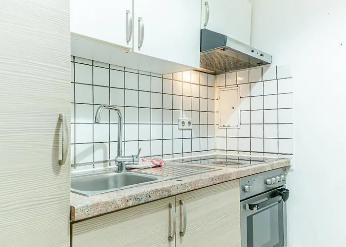 Simple 2-bedroom With King Beds & Wi-fi Apartamento