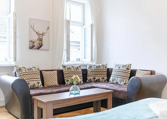 Apartamento Simple 2-bedroom With King Beds & Wi-fi
